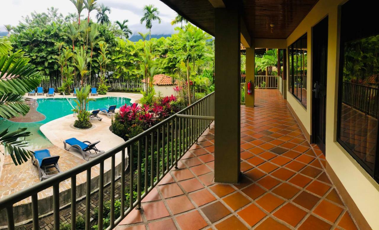 Arenal Backpackers Resort La Fortuna Екстериор снимка