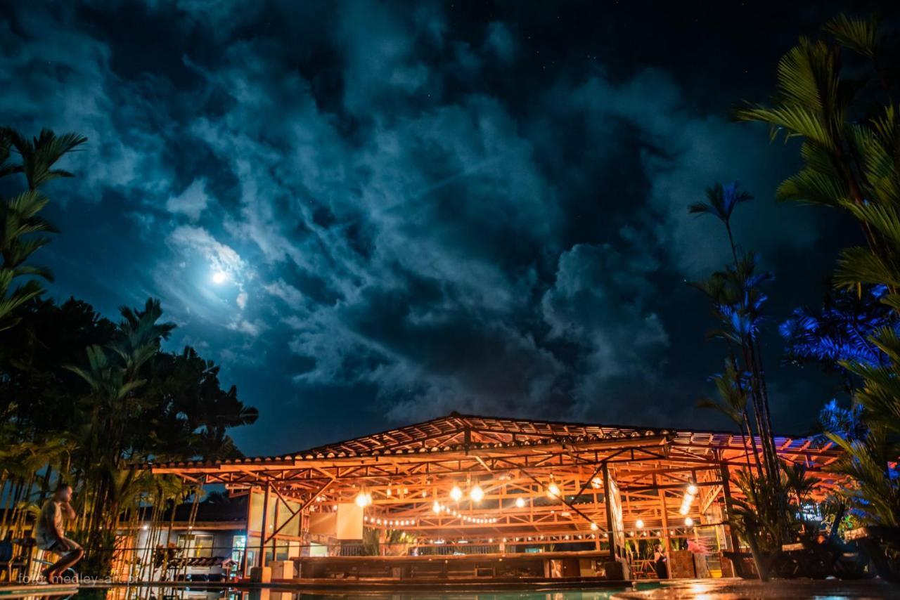 Arenal Backpackers Resort La Fortuna Екстериор снимка The stage at the Amphitheater